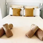 Zen Sea Views Apartman *